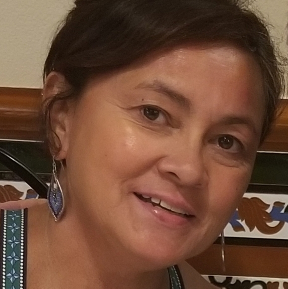 Meet your Posher, Cathi - Picture 2 of 2